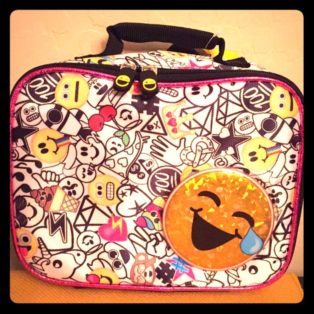😊ONLY 1! Emojination Lunch Box😊